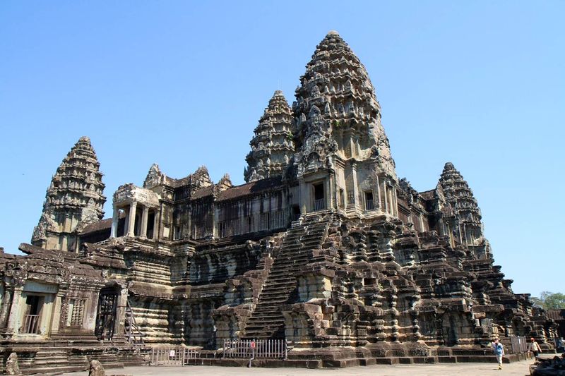 Hồ Chí Minh Bokor Kohrong Phnom Penh 4 Ngày 3 Đêm