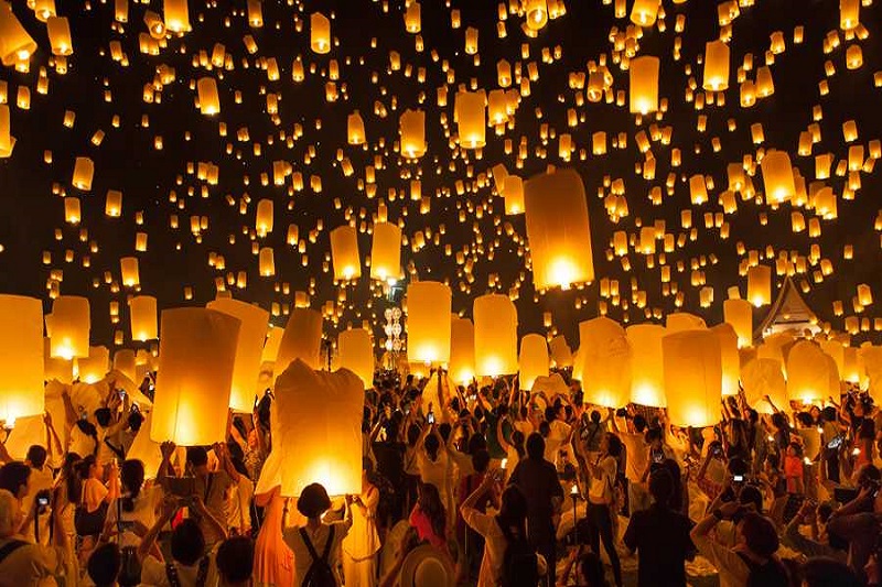 LỄ HỘI HOA ĐĂNG LOY KRATHONG THÁI LAN