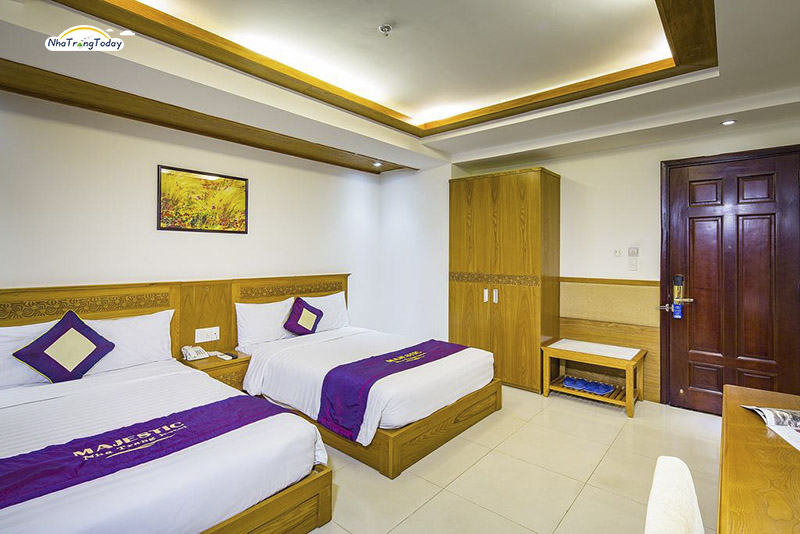 Combo du lịch Nha Trang 3N2Đ khách sạn Majestic Hotel 3 sao